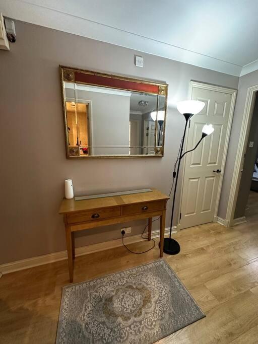 A 2 Standard Bedrooms Flat ロンドン エクステリア 写真